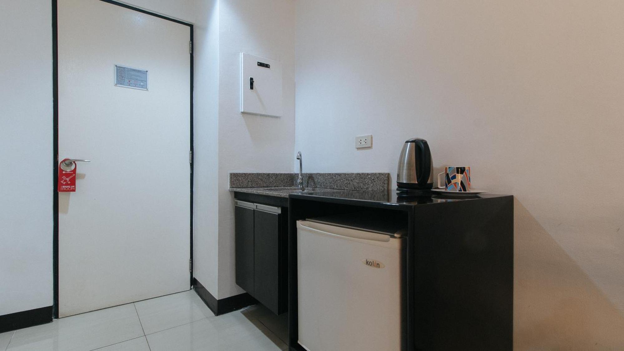 Reddoorz Plus At Banawe Quezon City Exteriér fotografie